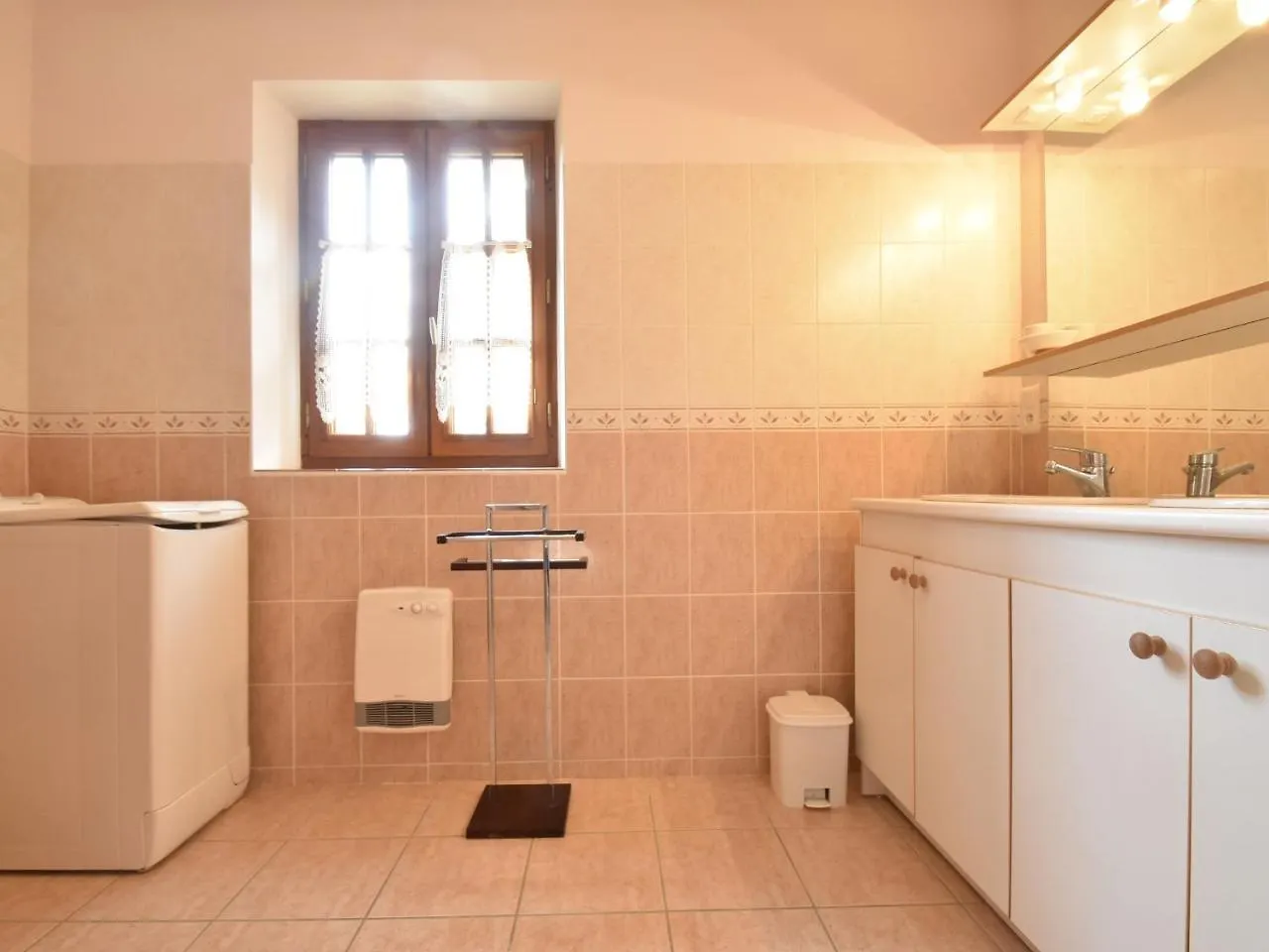 Spacious Holiday Home With Private Pool Peyrilles 0*,